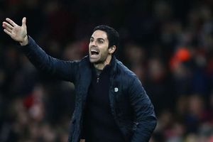 Arsenal looks to sign £25m Brazilian midfield ace