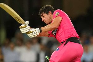 Big Bash League: Henriques helps halt sensational Stars streak