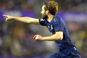 Nacho winner takes Real Madrid to the top of La Liga