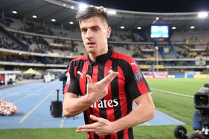 Why Manchester United should sign Milan star Piatek