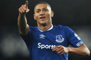 Richarlison looks set to stay at Everton despite £85m Barcelona link