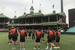 New Zealand look to salvage pride in smoky Sydney