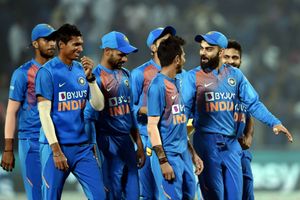 Virat Kohli speaks on Dhawan vs Rahul debate: Don't endorse idea of pitting players against each other