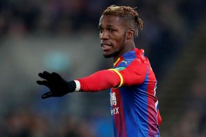 Chelsea ready to offer Giroud in bid to sign £80m rated Zaha
