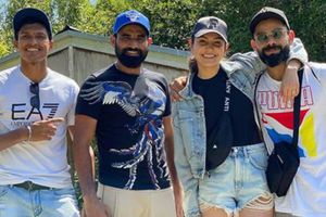 Watch: Anushka Sharma joins hubby Virat Kohli and his teammates as they bond at the Blue Springs Waterfront