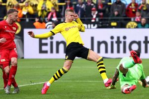 Haaland makes Bundesliga history in Dortmund rout
