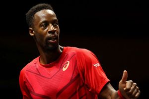 Monfils makes it seven in a row to reach Rotterdam semis