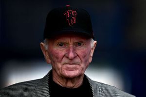 Former Man Utd keeper and Munich air disaster survivor Harry Gregg dies aged 87