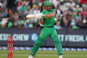 Stoinis misses out as Maxwell returns for Australia's South Africa tour