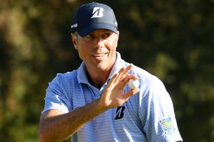Kuchar leads, McIlroy two back at Riviera