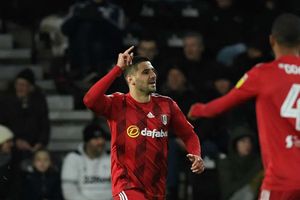 Derby County 1-1 Fulham: Rooney goal on landmark appearance not enough for Rams