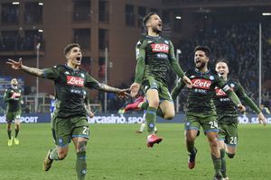 Napoli beat Sampdoria to move up in Serie A