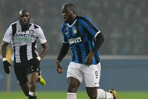 Udinese 0-2 Inter: Lukaku scores twice as Conte's side close the gap to Juventus