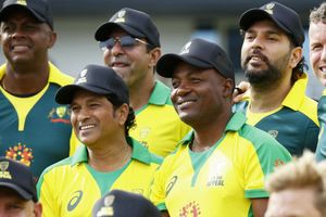 Bushfire Cricket Bash: Lara and Tendulkar roll back the years as relief fundraiser brings in millions