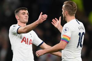 Tottenham striker Troy Parrott signs new contract