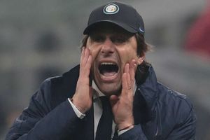 Coronavirus: Inter boss Conte makes plea amid emergency in Italy