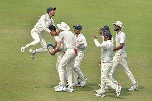 Ranji Trophy semifinals: Bengal, Saurashtra in command on day 2