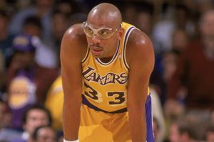 On this day in sport: Tyson floors Biggs as Lakers retire Abdul-Jabbar jersey