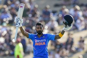 KL Rahul ‘right fit’ for number 5 slot in ODIs till India find Yuvi or Raina like batsman, says Manjrekar