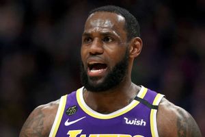 LeBron slams critics of his mentoring: Tell them they can kiss my a***