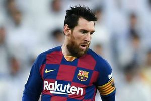 Messi better than Maradona, says Cassano