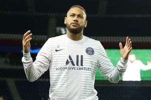 Coronavirus: Neymar thanks health workers