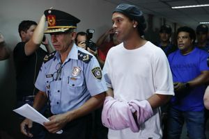 Ronaldinho defense appeal pre-trial detention in fake passport case