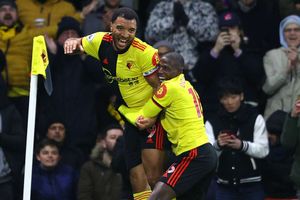 Watford 3-0 Liverpool: Reds finally beaten as Sarr and Deeney lead clinical win