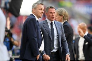 Coronavirus: 'Astonished' Hamann questions Liverpool's morals after furlough decision