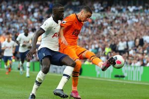 Coronavirus: PFA and Premier League discuss player wages