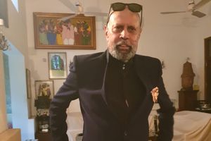 Lockdown days: Kapil Dev shaves his head to sport a new salt and pepper look in self-isolation, leaves fans in awe