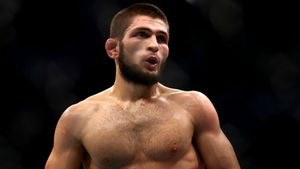 Coronavirus: Khabib preparing for September return