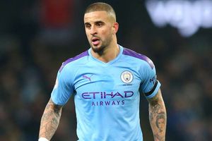 Coronavirus: Walker hopes Premier League season resumes, but says football must 'take a back step'
