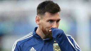 Sergio Aguero defends Lionel Messi amid Argentina criticism