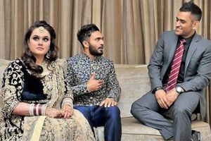 MS Dhoni took three flights, two-hour-long drive in cold to surprise Mandeep Singh at his wedding