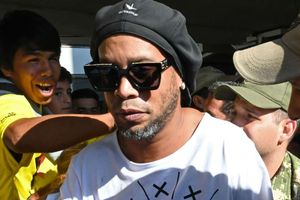 Ronaldinho maintains his innocence after Paraguay arrest