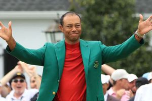 Coronavirus: Tiger Woods dons green jacket for Masters dinner 'quarantine style'
