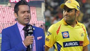 Aakash Chopra was abused for not including MS Dhoni in India's T20 WC squad, had to quit social media briefly