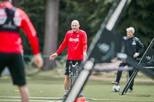 Cologne players continue training despite coronavirus positive tests