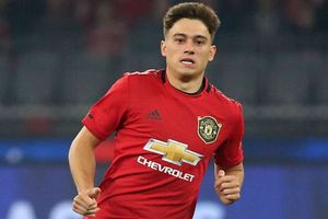 I threw my phone – Daniel James reveals anger at missing out on Leeds move