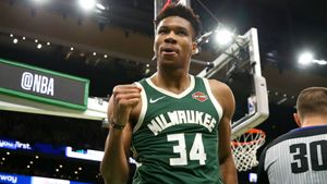 Giannis wants to smoke a cigar like Jordan and celebrate Bucks' NBA title in Mykonos