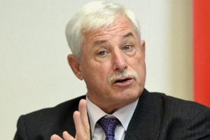 When Richard Hadlee gave his teammates a resort holiday to keep Alfa Romeo