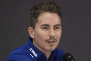 Lorenzo shines around Silverstone to win virtual British Grand Prix