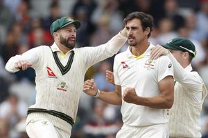 Pink Ball enforcer Mitchell Starc wants day-night Test against Virat Kohli and band