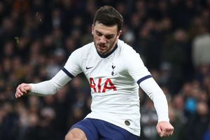 Tottenham's Parrott has appendix removed