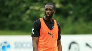 Yaya Toure appears in campaign ad as Vasco da Gama presidential candidate promises Ivorian's arrival