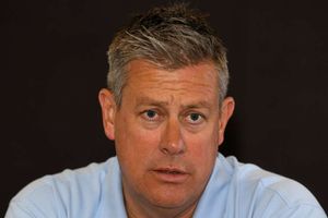 No pub bans, but Giles tells England stars to be wary of coronavirus threat