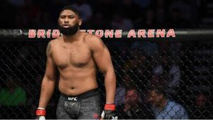 UFC on ESPN 11 results: Blaydes, Emmett enjoy unanimous decision wins
