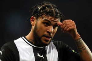 Newcastle United defender Yedlin reveals disheartening text from grandfather amid US riots