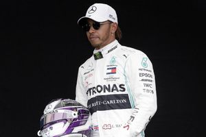 Hamilton wants more youngsters from black backgrounds in motorsport
